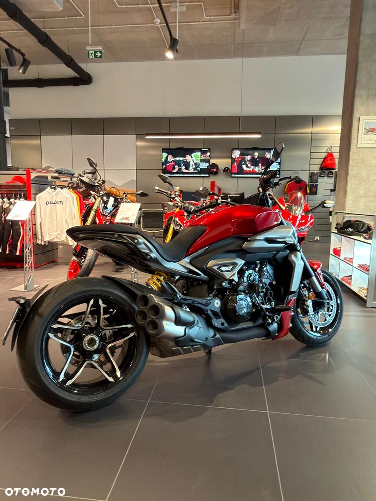 Ducati Diavel - 3