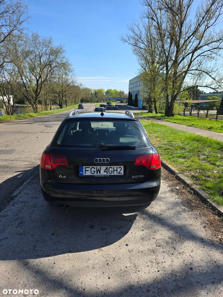 Audi A4 Avant - 4