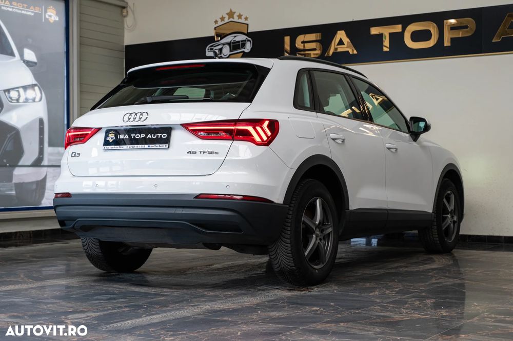Audi Q3 45 TFSIe S tronic - 4
