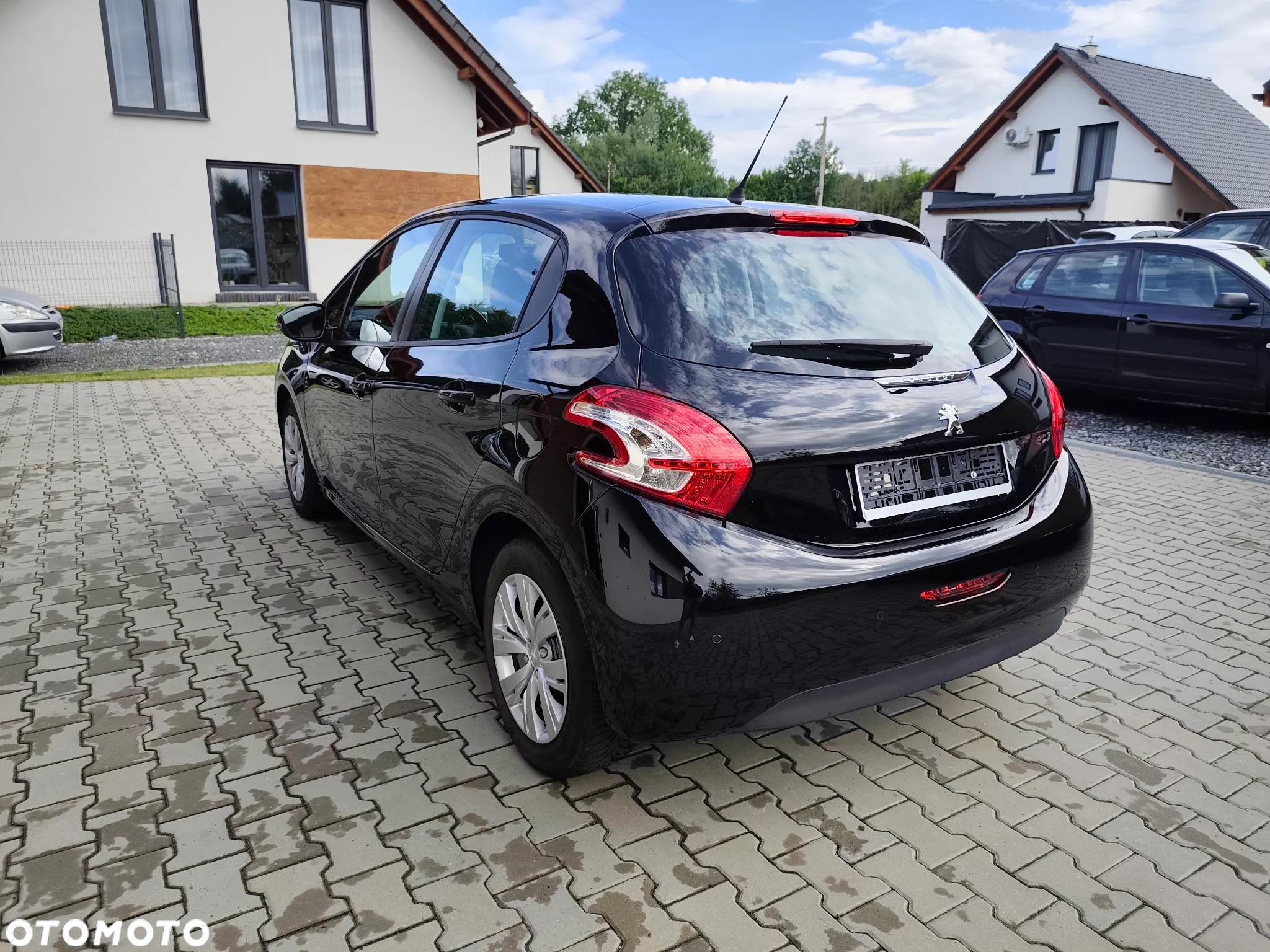 Peugeot 208 - 2
