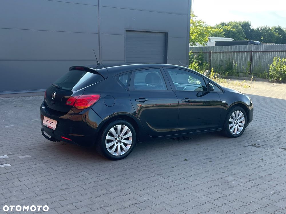 Opel Astra 1.6 Style - 29