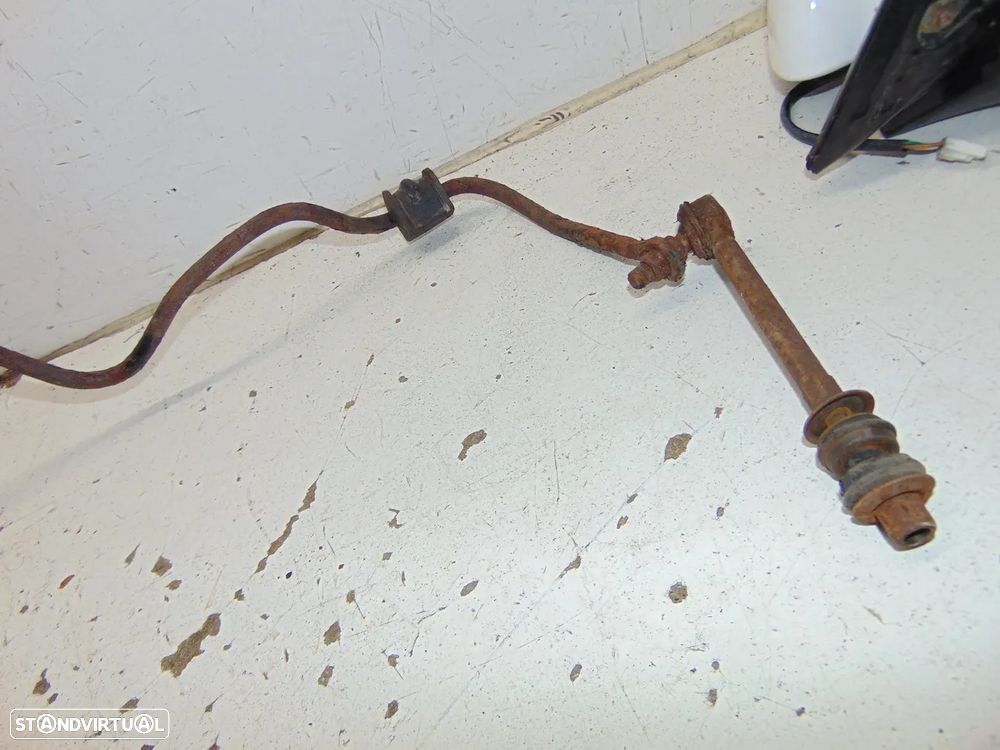 Nissan 100NX barra estabilizadora - 4