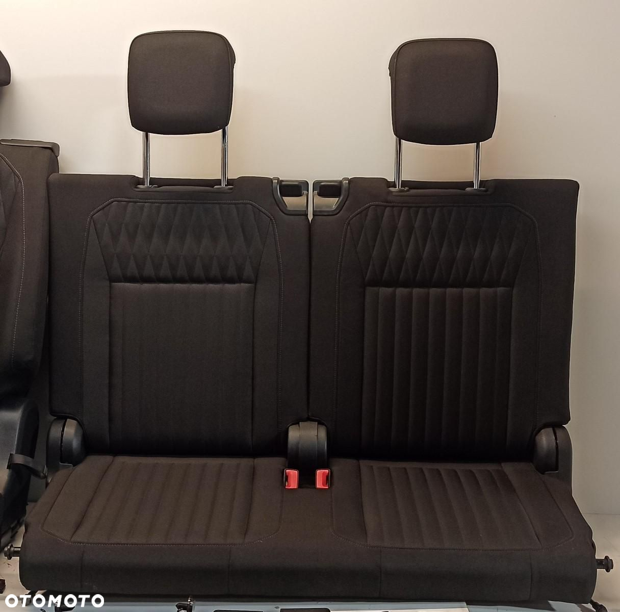 VW TIGUAN ALLSPACE FOTELE KANAPA 7 OSÓB - 5