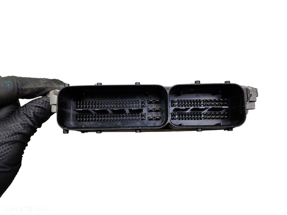 KOMPUTER STEROWNIK SILNIKA OPEL CORSA D (2006-2011) 1.3 CDTI 75KM 55568626 - 2