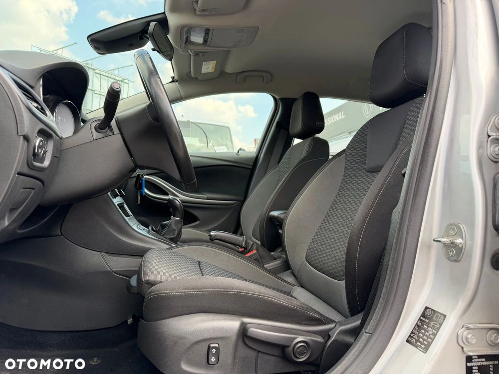 Opel Astra - 10