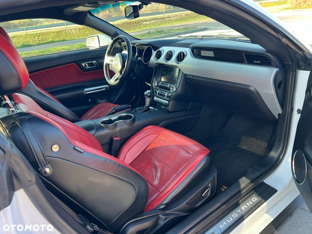 Ford Mustang 2.3 EcoBoost - 12