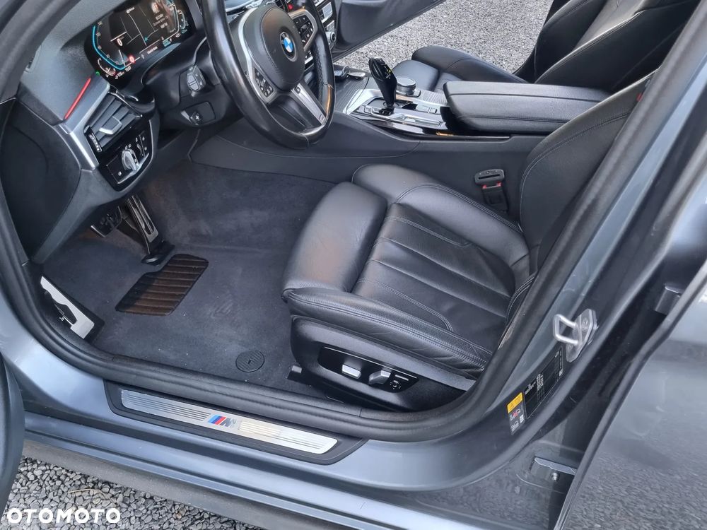 BMW Seria 5 - 22