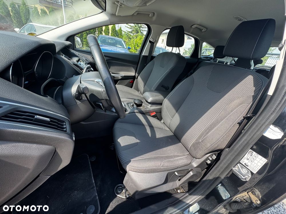 Ford Focus 1.6 EcoBoost Titanium - 35