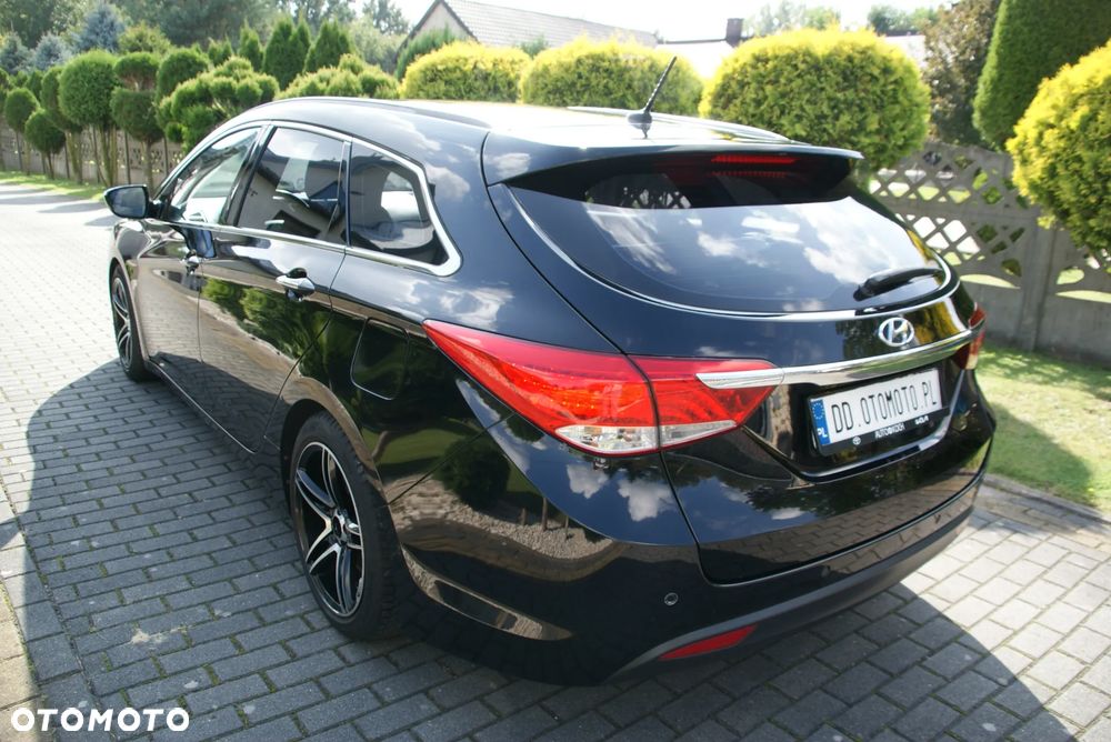 Hyundai i40 Kombi blue 1.6 Classic - 8
