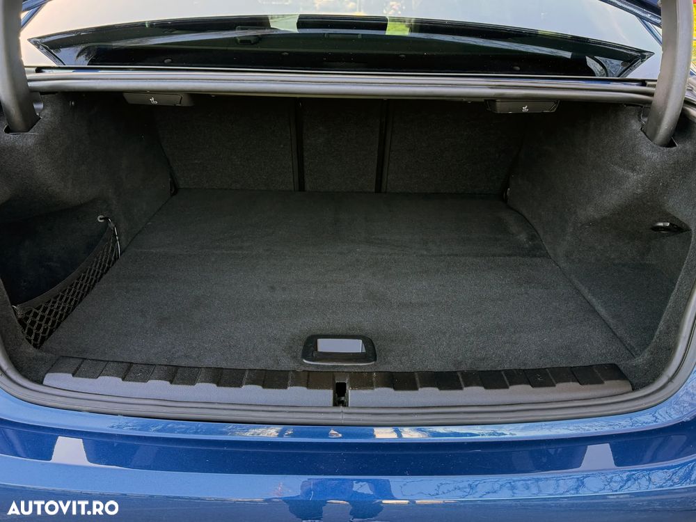 BMW Seria 3 320e Aut. Sport Line - 21