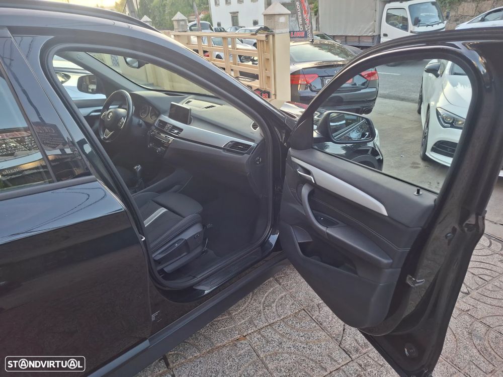 BMW X1 sDrive18d Sport Line - 18