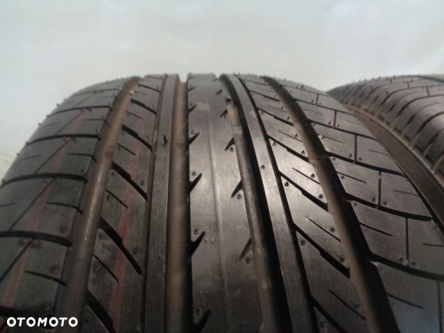 YOKOHAMA BLUEARTH E70 225/55R18 98H - 3