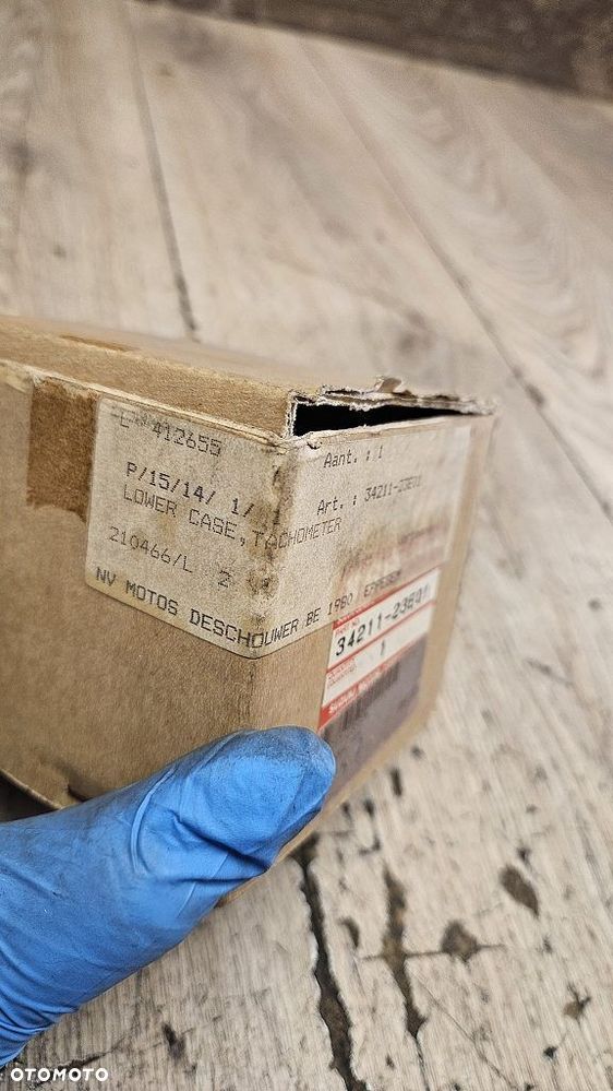 Kubek obudowa obrotomierza chrom Suzuki GSF 600 Bandit (95-99)  34211-23E01 - 3