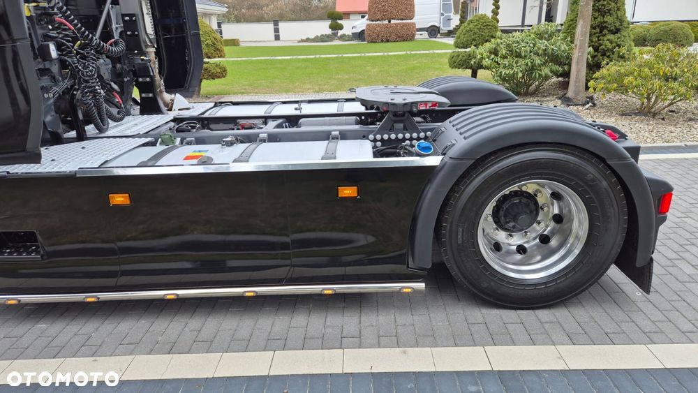 Scania ///S450///2021///RETARDER/// FULL LED///ALUMINIOWE FELGI/// ZABUDOWY MIĘDZYOSIOWE/// ORUROWANIE///DUŻE ZBIORNIKI/// WYŚWIETLACZ OBCIĄŻENIA/// NAWIGACJA///STAN BARDZO DOBRY - 16