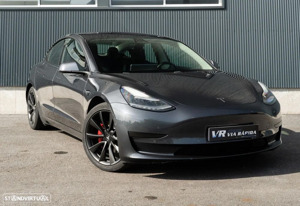 Tesla Model 3 Long-Range Dual Motor AWD - 4