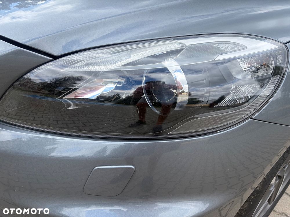 Volvo V40 D2 RDesign - 15