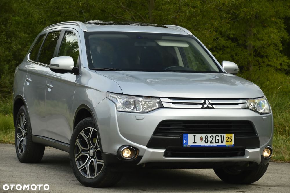 Mitsubishi Outlander 2.0 Intense + Navi 4WD CVT - 15