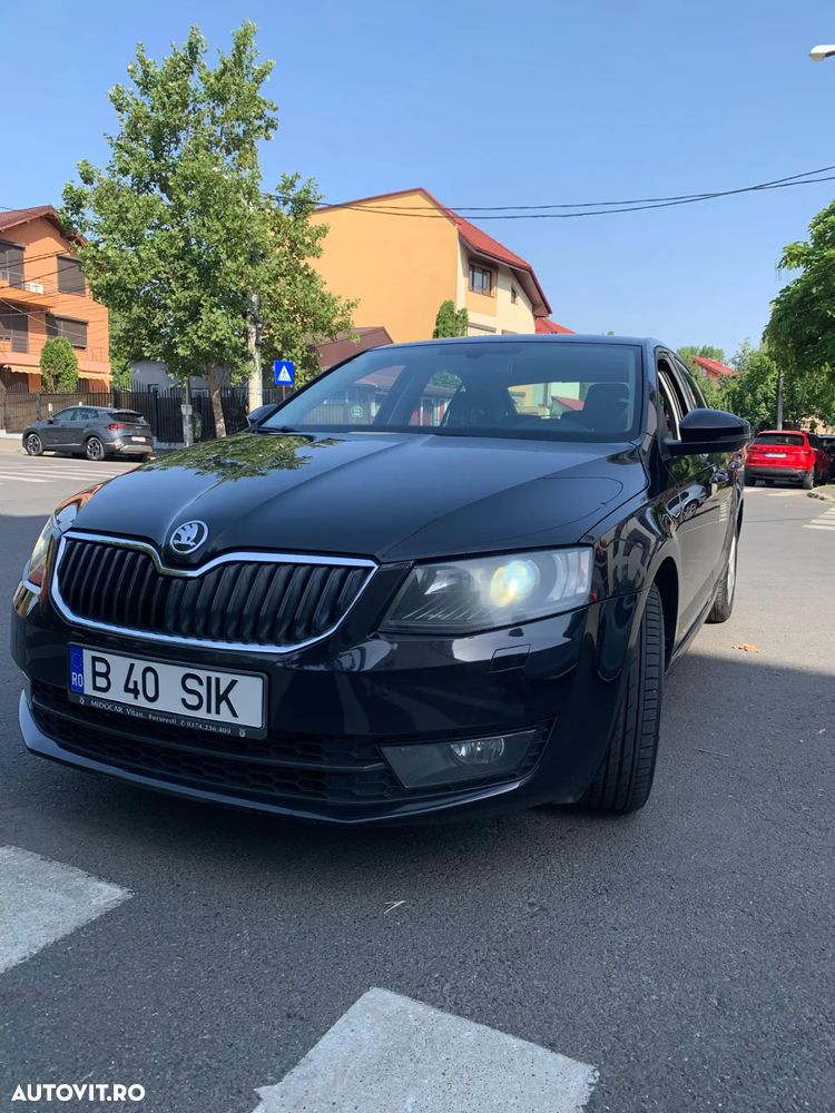 Skoda Octavia 2.0 TDI DSG Style - 1