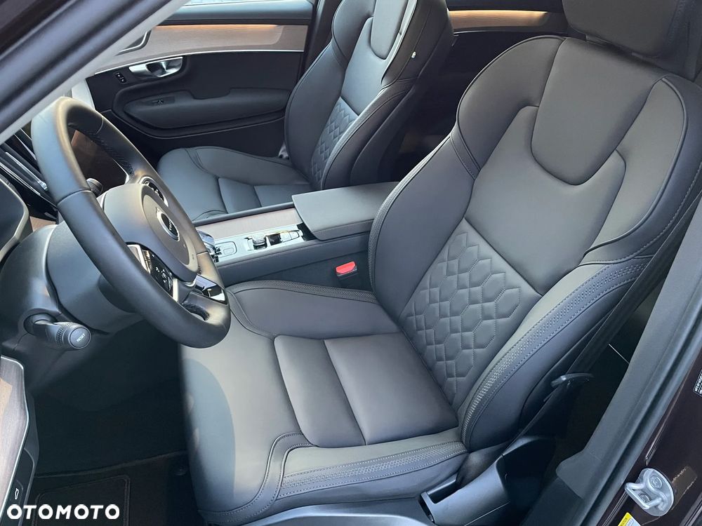 Volvo XC 90 B5 B AWD Plus Black Edition 7os - 16