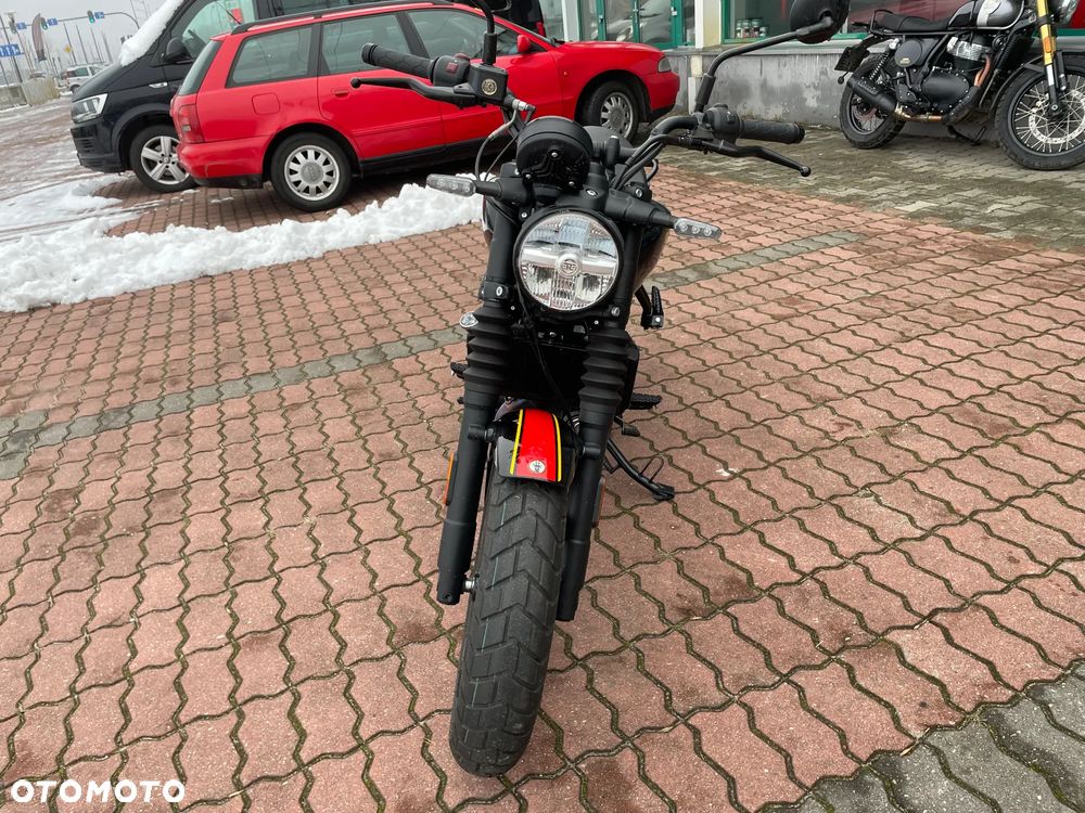 Royal Enfield Guerrilla - 4