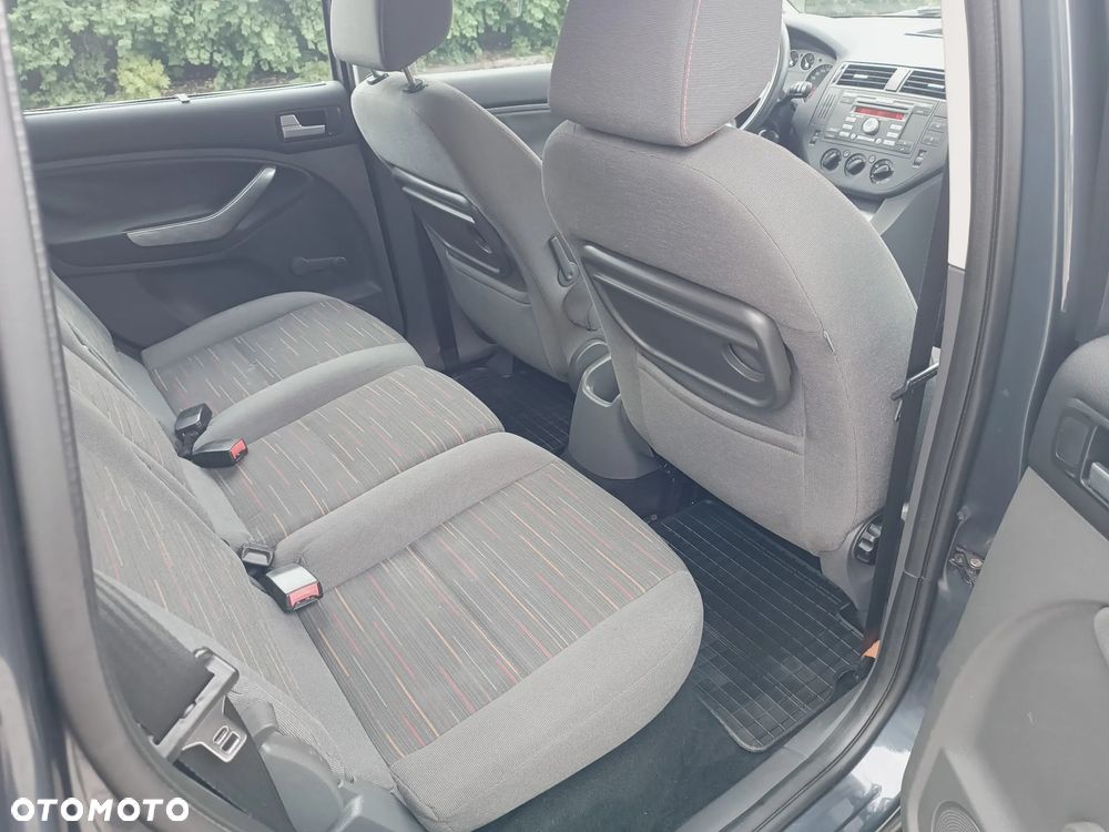 Ford C-MAX 1.8 TDCi Ambiente - 17