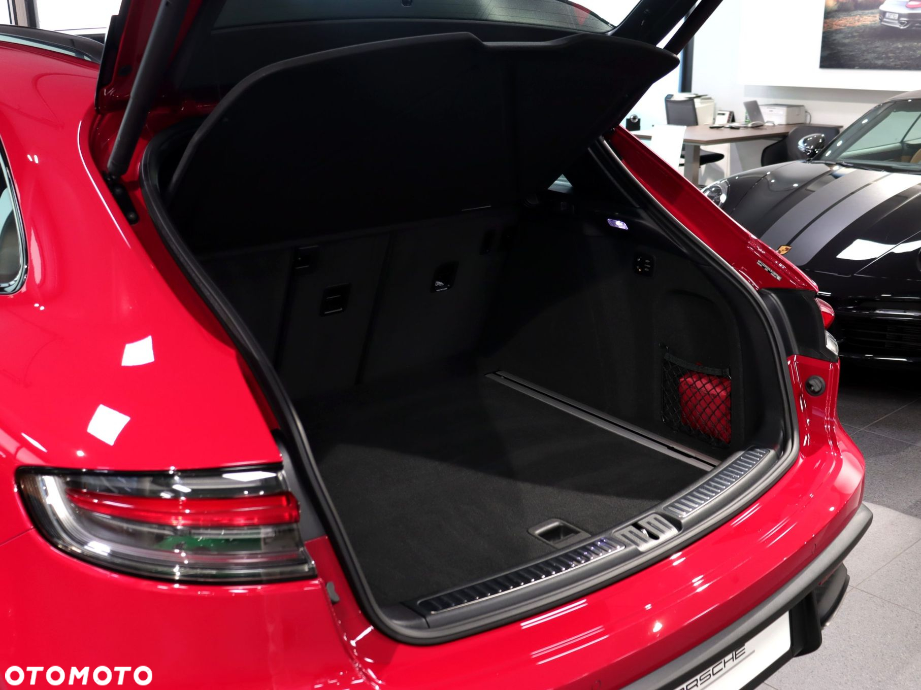 Porsche Macan Standard - 35