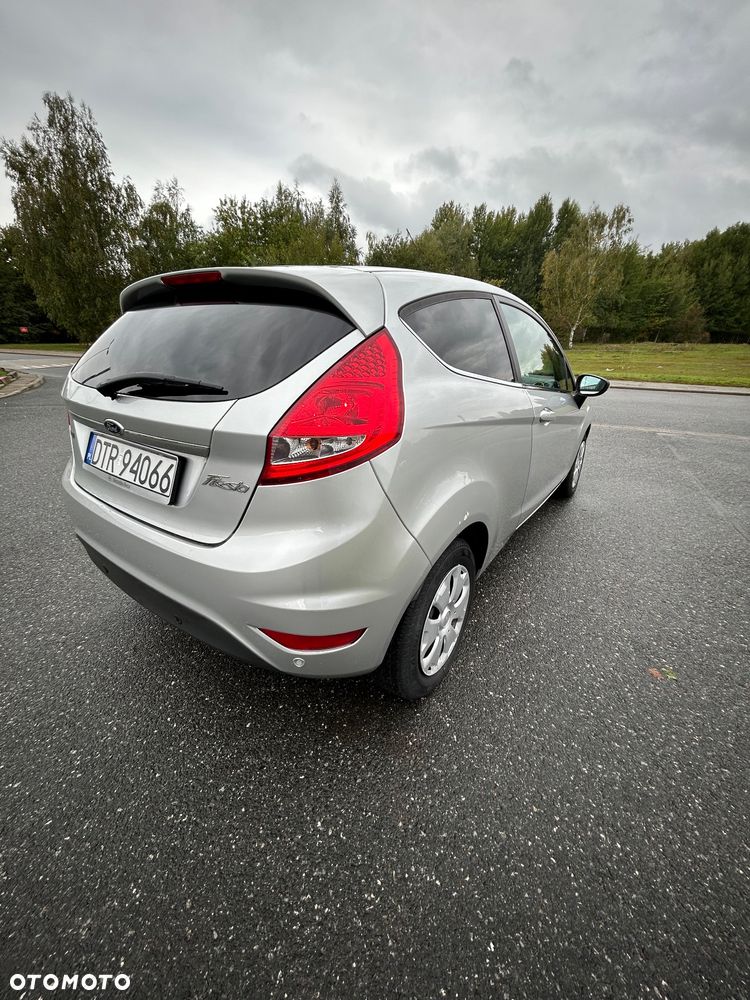 Ford Fiesta 1.4 TDCi Ambiente - 7
