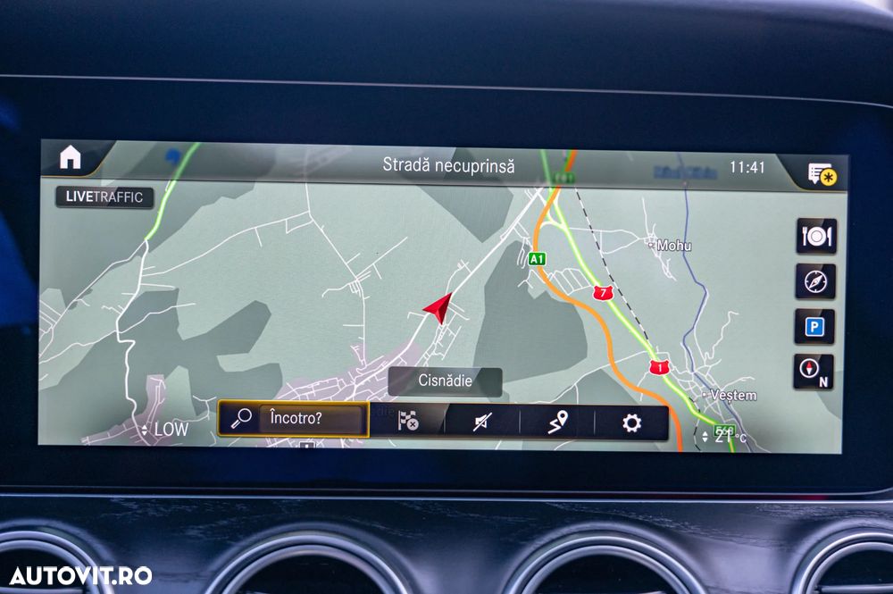 Mercedes-Benz E 300 de 9G-TRONIC AMG Line - 36