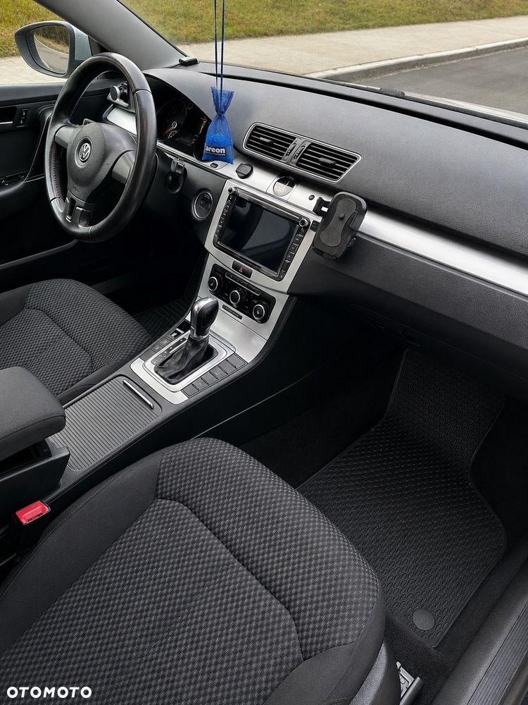 Volkswagen Passat 2.0 TDI DSG BlueMotion Technology Comfortline - 7