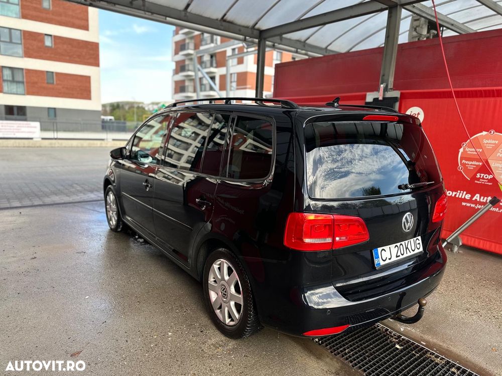 Volkswagen Touran 1.6 TDI DPF BlueMotion Technology MATCH - 4