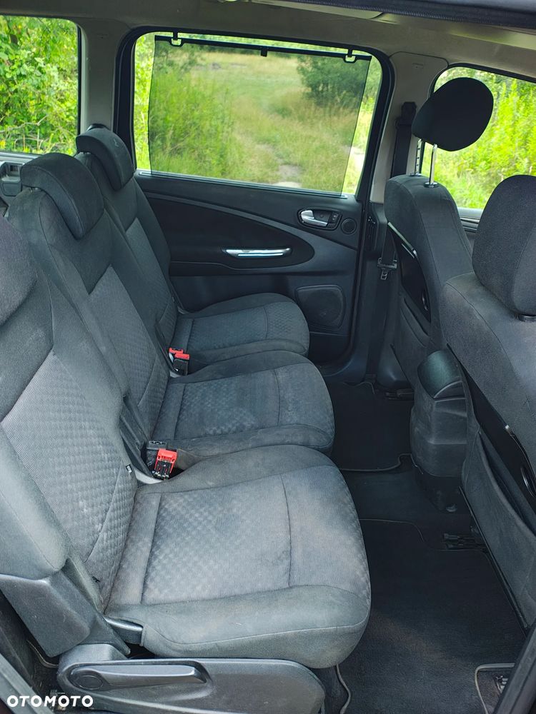 Ford Galaxy 2.0 TDCi Ghia - 28