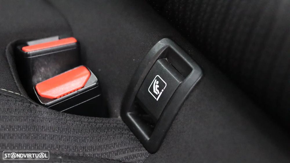 Renault Mégane 1.5 Blue dCi Limited EDC - 18