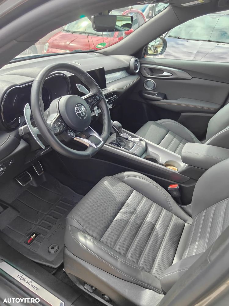 Alfa Romeo Tonale 1.6 FWD AT Veloce - 8