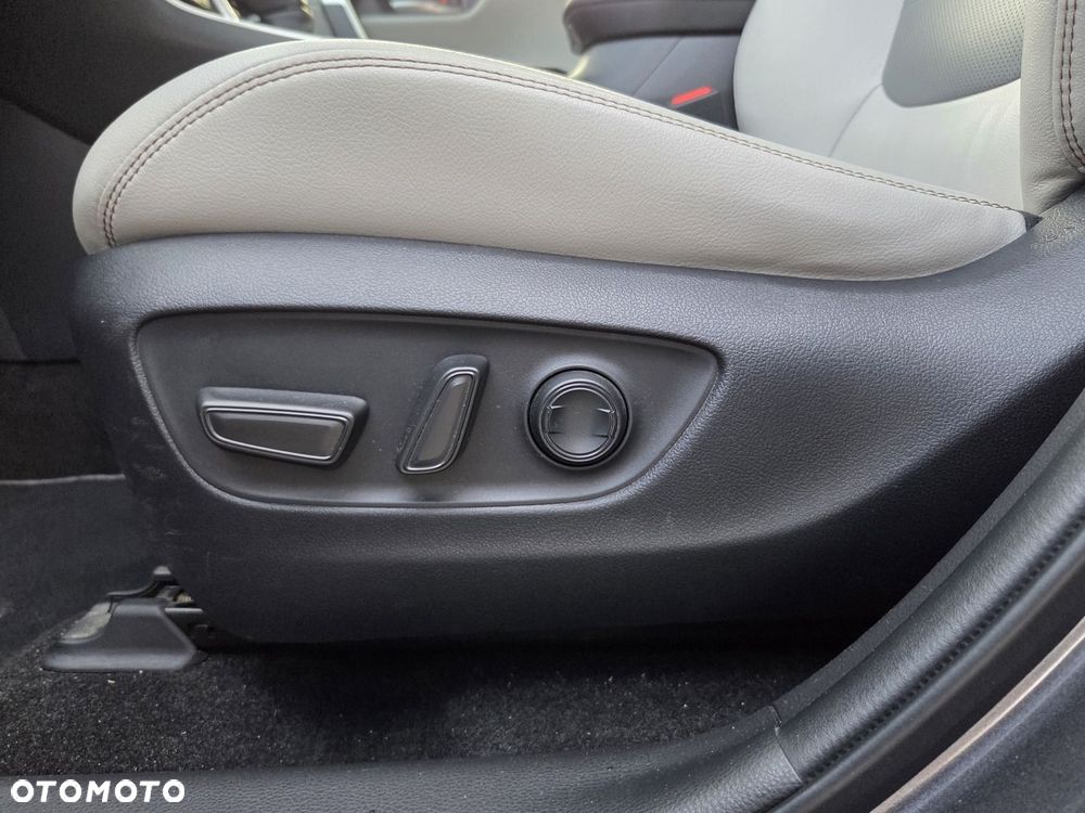 Toyota RAV4 2.5 Hybrid Executive 4x4 - 12