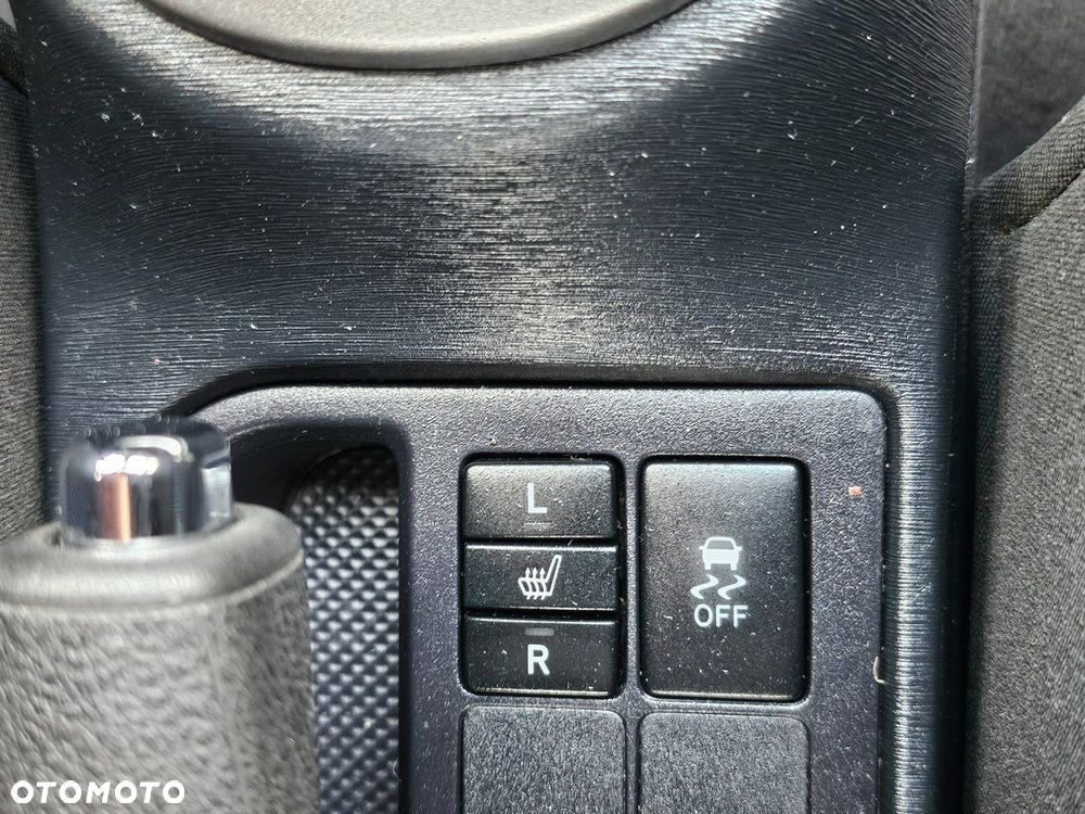 Toyota Yaris - 20