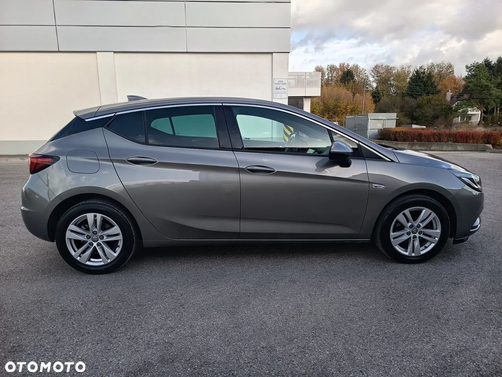 Opel Astra 1.4 T Elite - 11