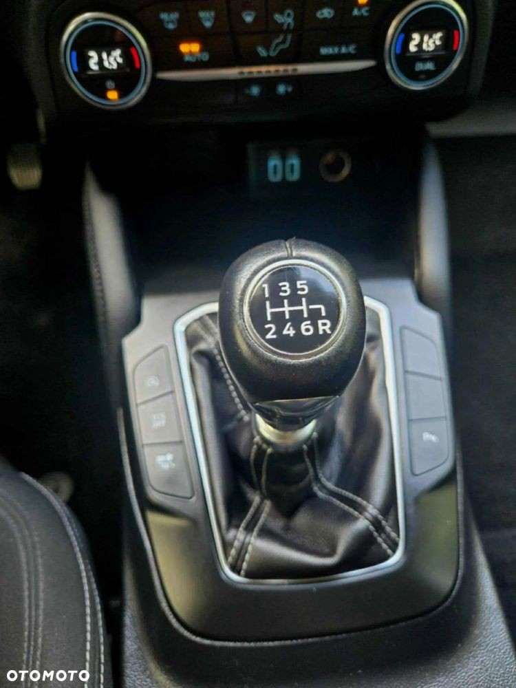 Ford Focus 1.0 EcoBoost Active - 15