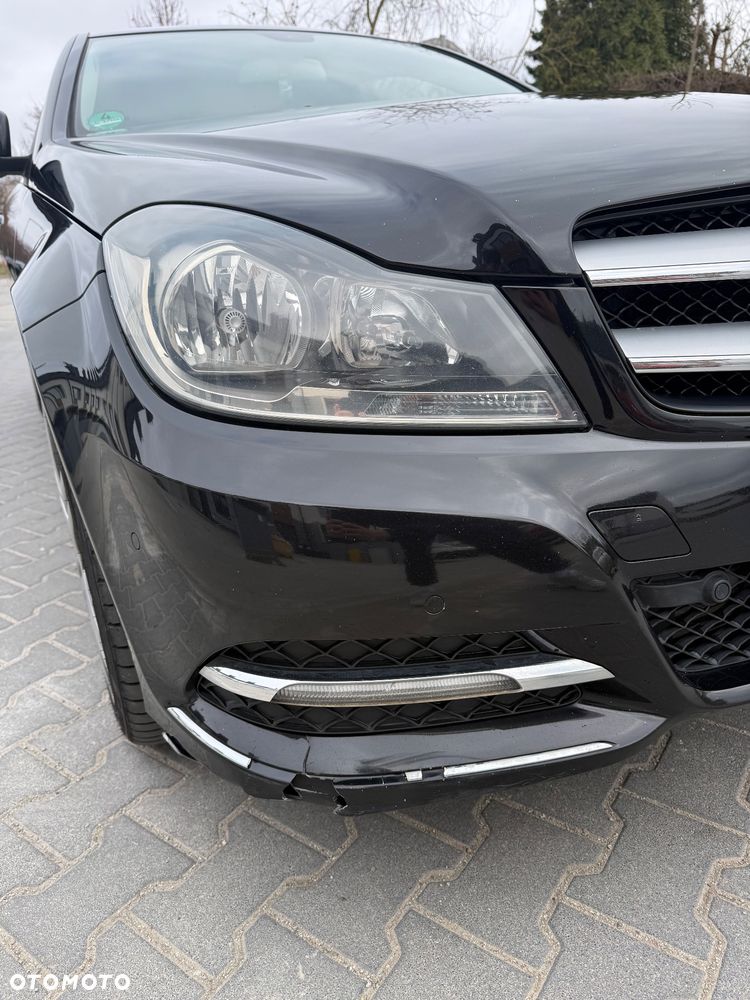 Mercedes-Benz Klasa C 180 BlueEFFICIENCY - 29
