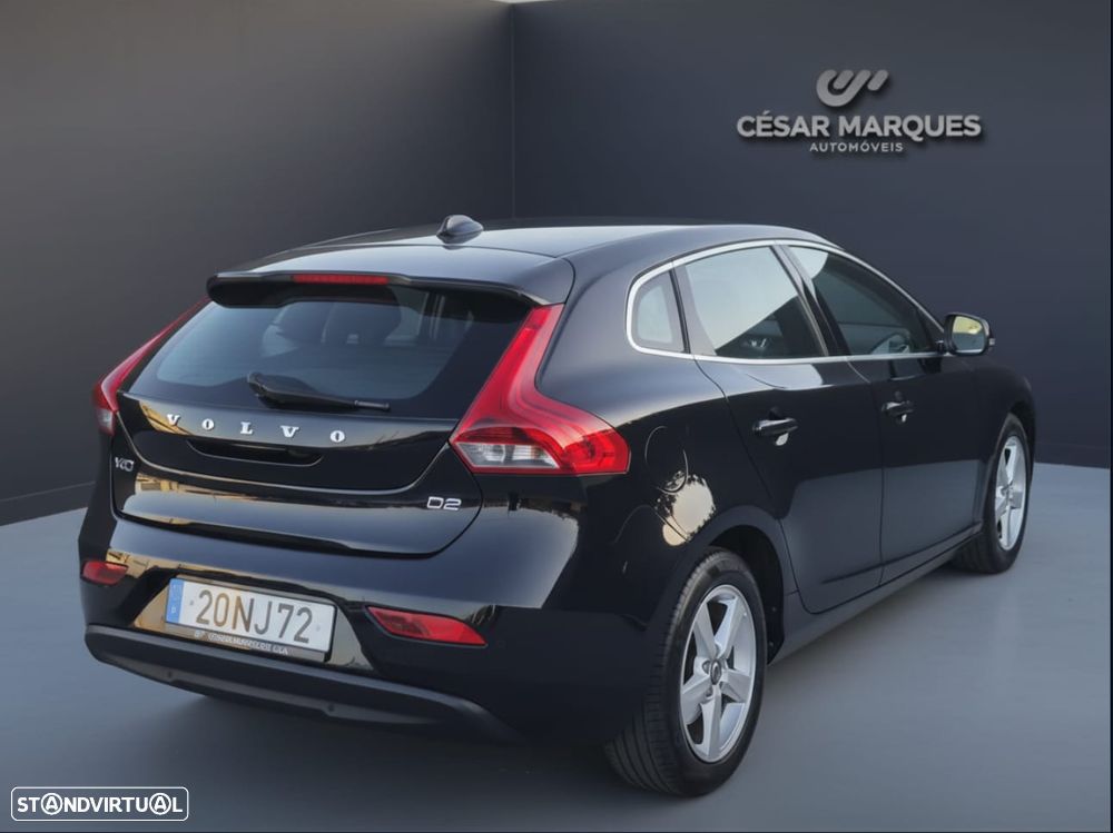 Volvo V40 1.6 D2 Eco Momentum - 4