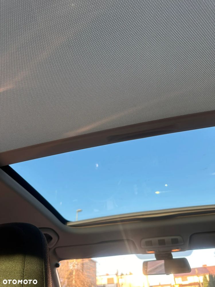 Skoda RAPID Spb 1.2 TSI Ambition - 7