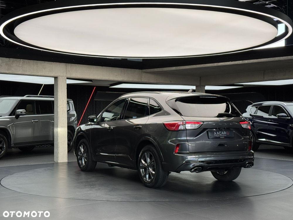 Ford Kuga - 4