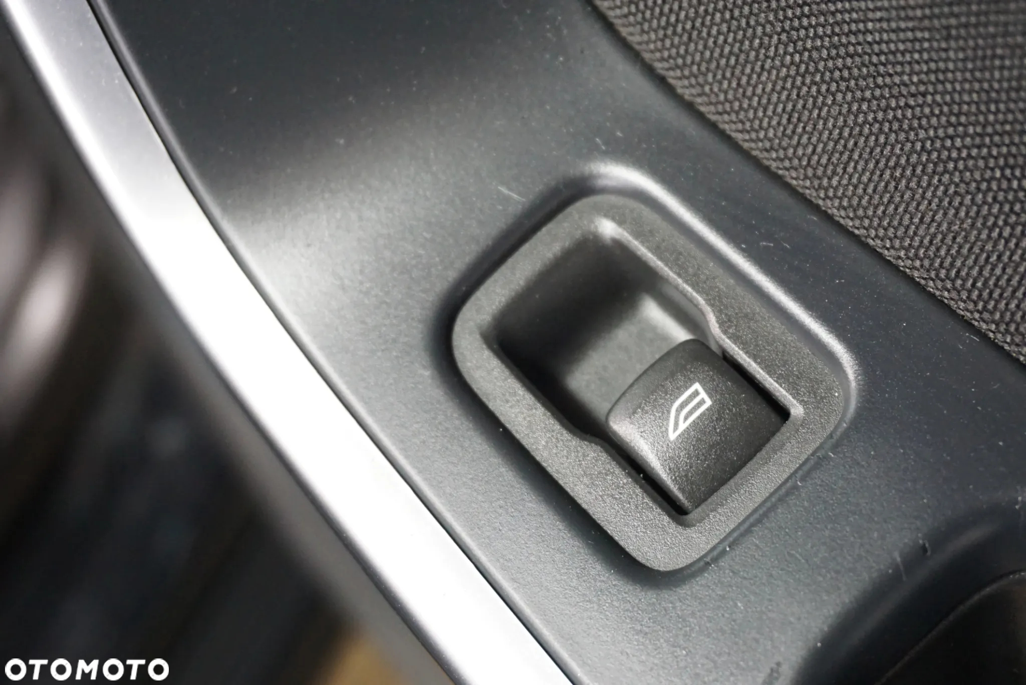 Volvo V60 D3 Momentum - 25