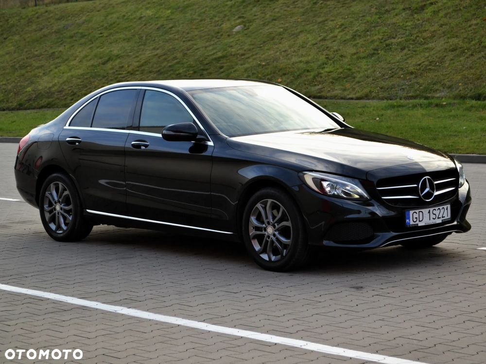 Mercedes-Benz Klasa C 200 4-Matic 9G-TRONIC - 3
