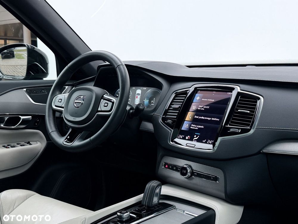 Volvo XC 90 - 18