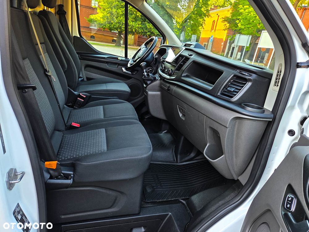 Ford TRANSIT CUSTOM - 6