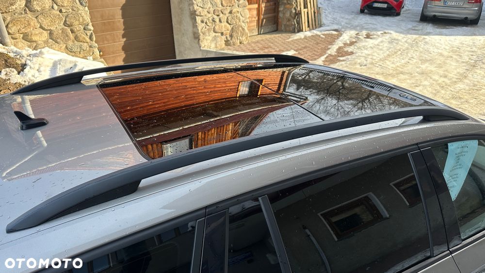 Land Rover Discovery Sport - 11