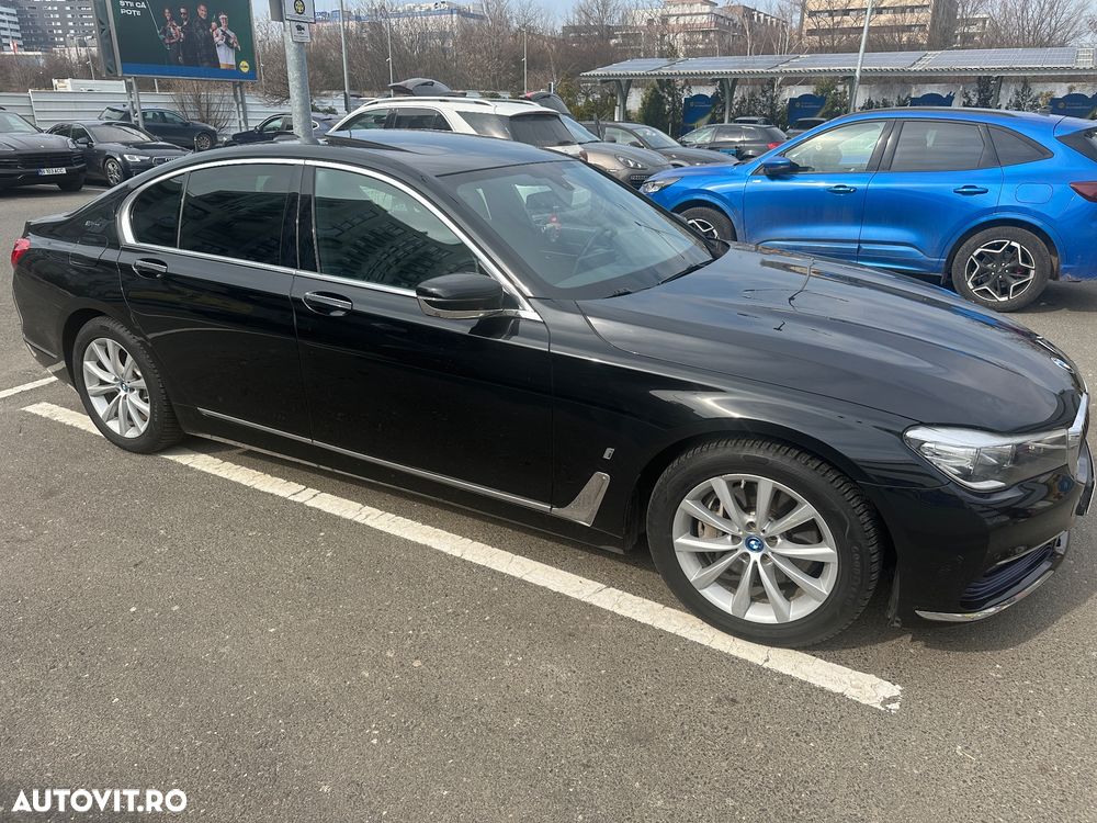 BMW Seria 7 740e iPerformance - 7