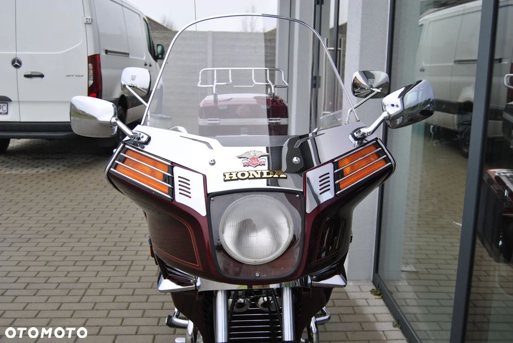 Honda GL - 39
