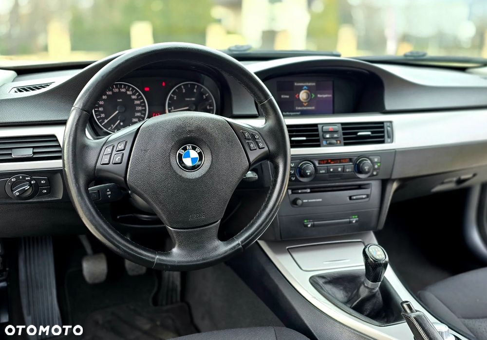 BMW Seria 3 - 26