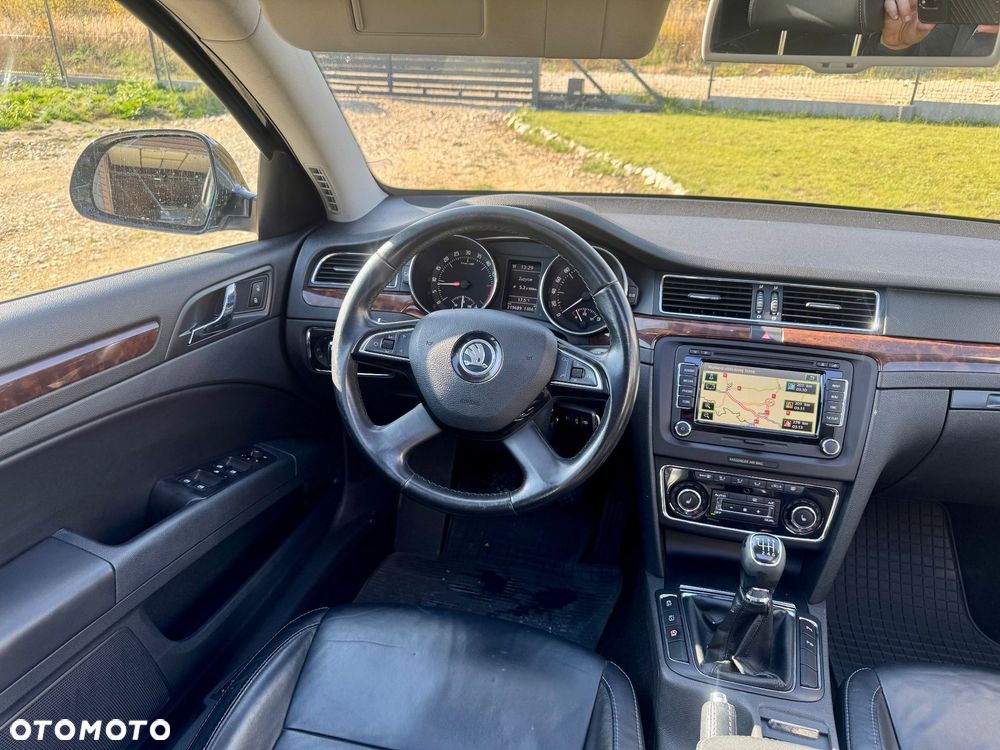 Skoda Superb 2.0 TDI L&K - 12